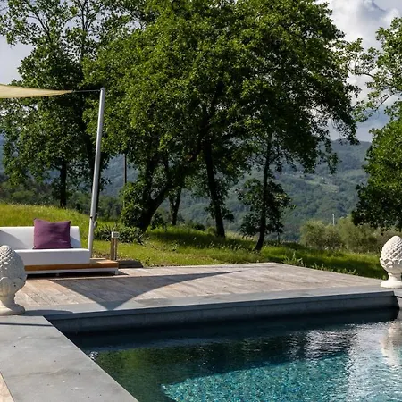 Villa Anticiana 8, Emma Lucca